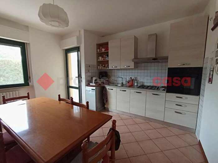 Appartamento trilocale in affitto in Baiano San Martino in Trignano, Spoleto