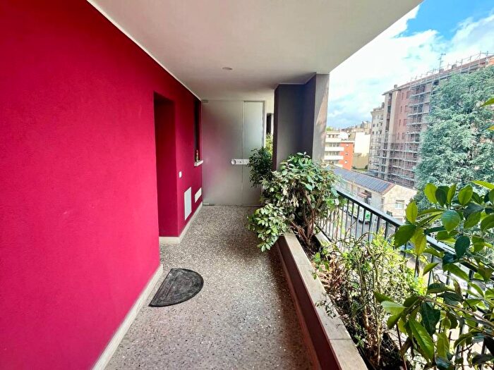 Appartamento trilocale in affitto in Viale Carlo Espinasse, Certosa, Milano
