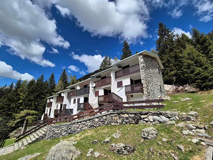 Casa quadrilocale in vendita in Gerola Alta