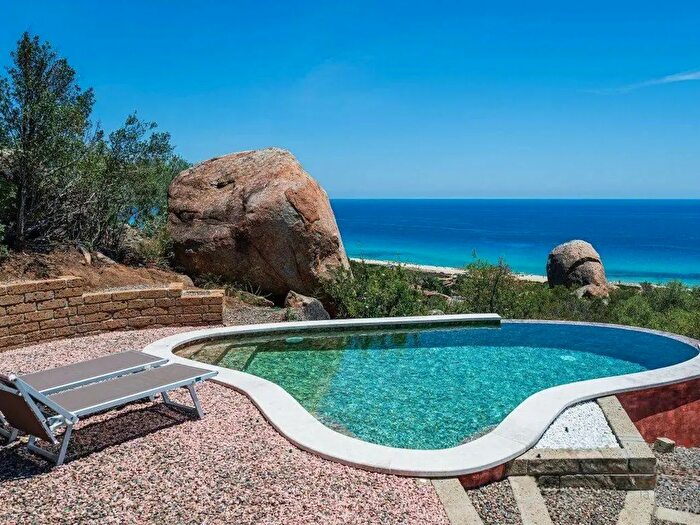 Casa con 11 locali in vendita in Via dell Orchidea, Muravera