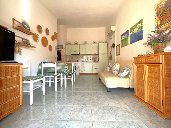 Appartamento bilocale in vendita in Via Tasso, Villasimius