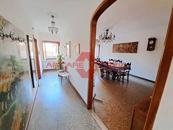 Appartamento trilocale in vendita in Secco Marina, Venezia