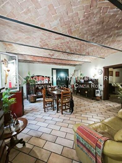 Casa con 5 locali in vendita in Ravenna