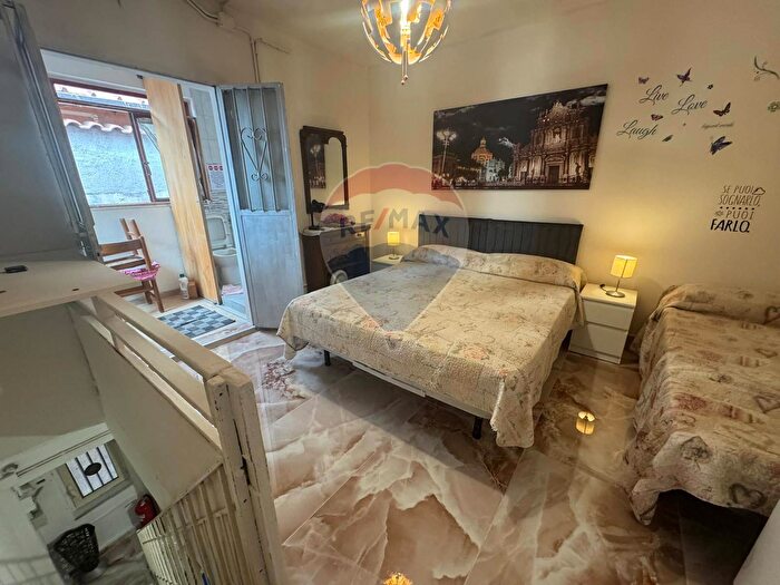 Casa bilocale in vendita in Via Castromarino, Catania