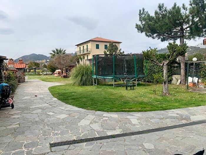 Appartamento bilocale in affitto in Via Fieschi, Centro, Lavagna