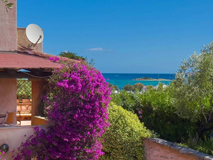 Casa trilocale in affitto in Cannigione, Arzachena