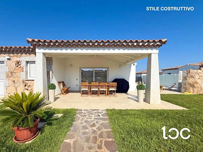 Casa quadrilocale in vendita in Budoni