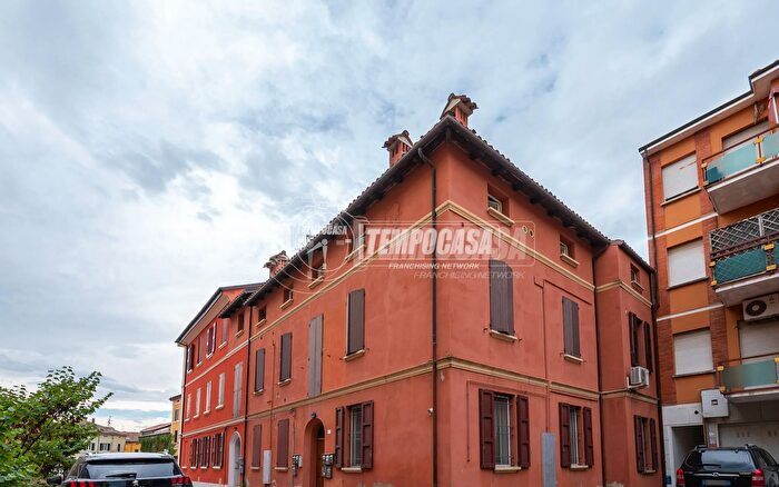 Appartamento quadrilocale in vendita in Via Vittorio Veneto, San Pietro In Casale