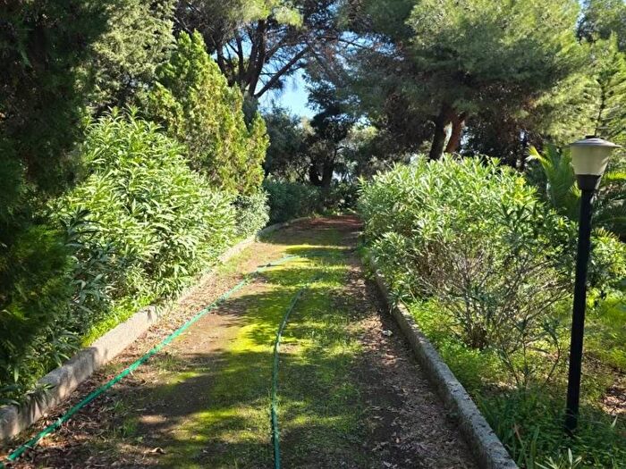 Casa trilocale in affitto in Belvedere Tremmilia, Siracusa
