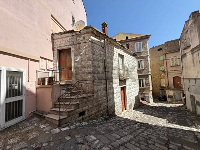Casa quadrilocale in vendita in Via Beccaria, Stigliano