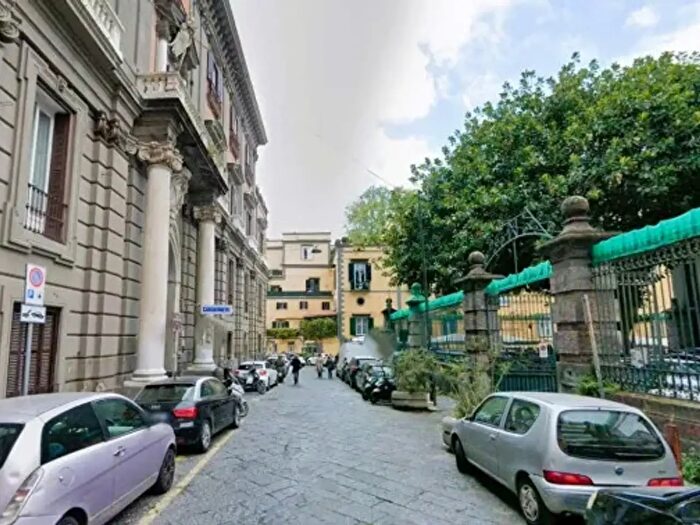 Appartamento monolocale in affitto in Largo Ferrandina, Napoli