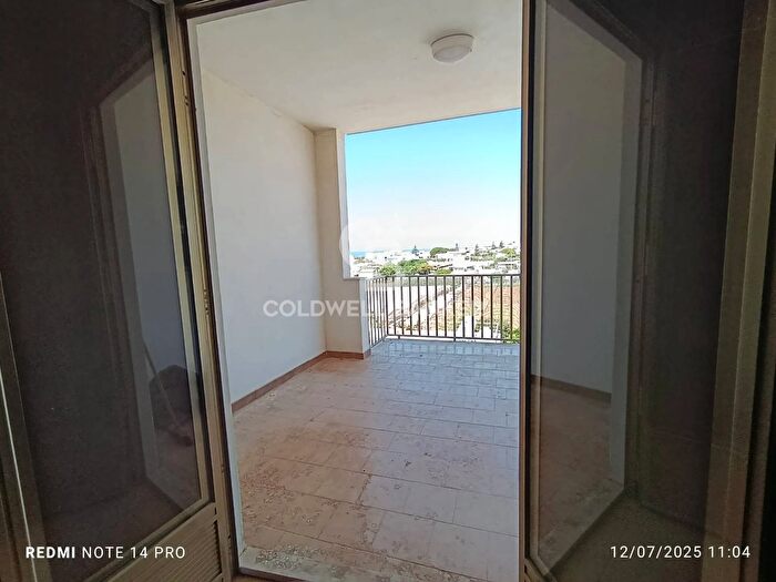 Casa con 6 locali in vendita in Via Giarratana, Scicli