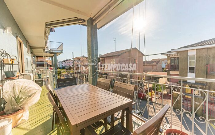 Appartamento quadrilocale in vendita in Via G Garibaldi, Cisliano