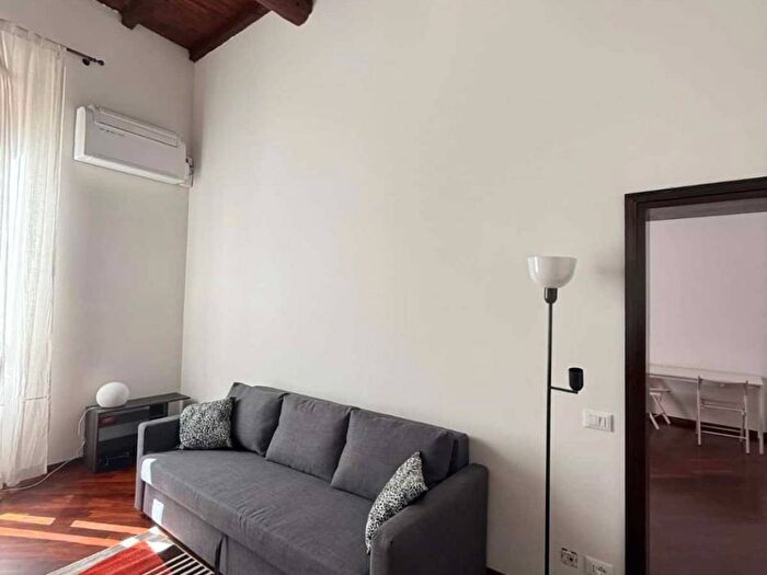 Appartamento bilocale in affitto in Via Castiglione, Santo Stefano, Bologna