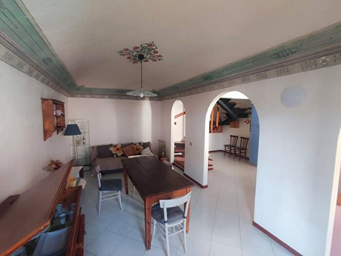 Appartamento con 6 locali in affitto in Centro, Terricciola