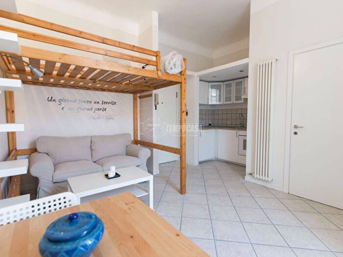 Appartamento monolocale in affitto in Via benaco, Lodi Brenta, Milano