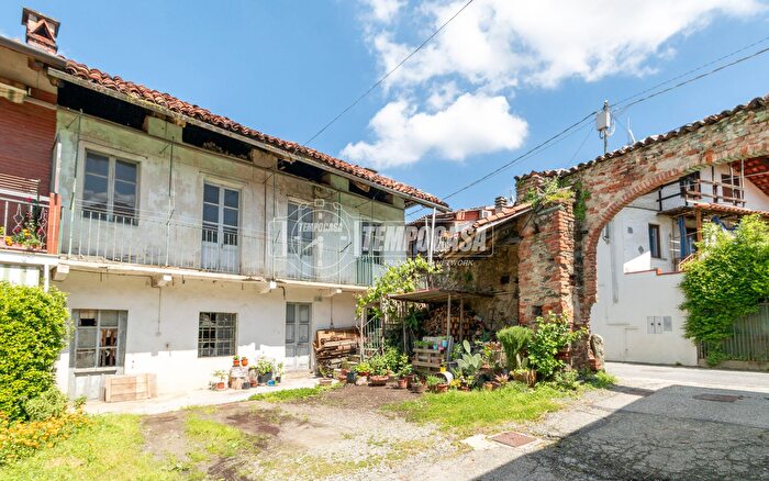 Casa con 5 locali in vendita in Via Reano, Buttigliera Alta