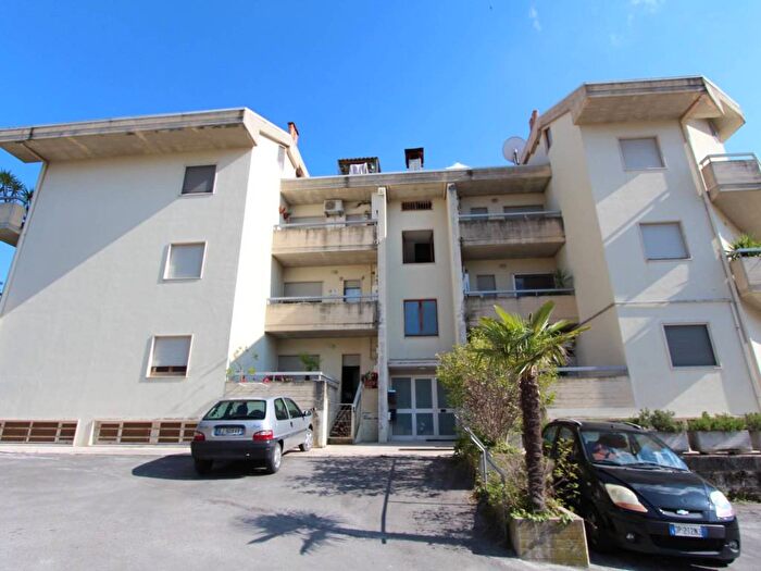 Casa trilocale in affitto in Via Gianni Torsellini, Centro, Folignano