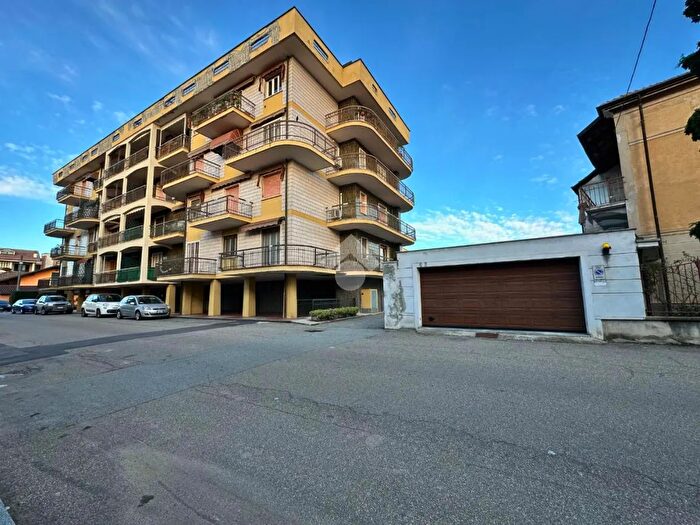 Appartamento quadrilocale in vendita in Strada Vecchia di Biella, Santhia