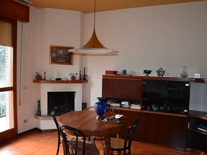 Appartamento con 10 locali in vendita in Piazza Capelli, Novafeltria