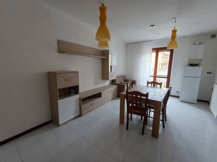 Appartamento trilocale in affitto in Piazza della Vittoria, Papiano, Marsciano