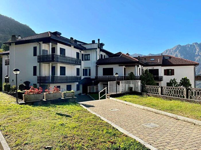 Appartamento quadrilocale in vendita in Via Privata, Margno
