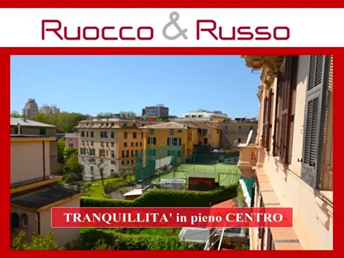 Appartamento con 6 locali in vendita in Genova