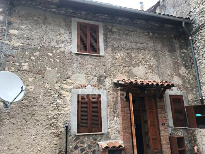 Casa trilocale in vendita in Via col di Lama, Rocca Di Botte
