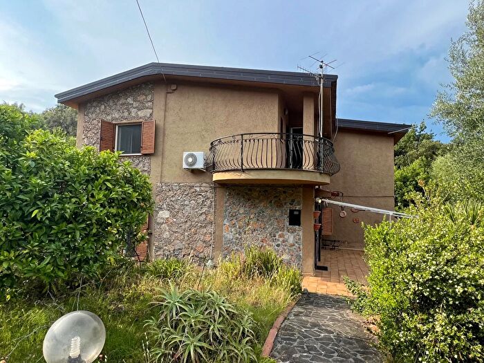 Casa con 5 locali in vendita in Via Barbarola, San Giovanni A Piro