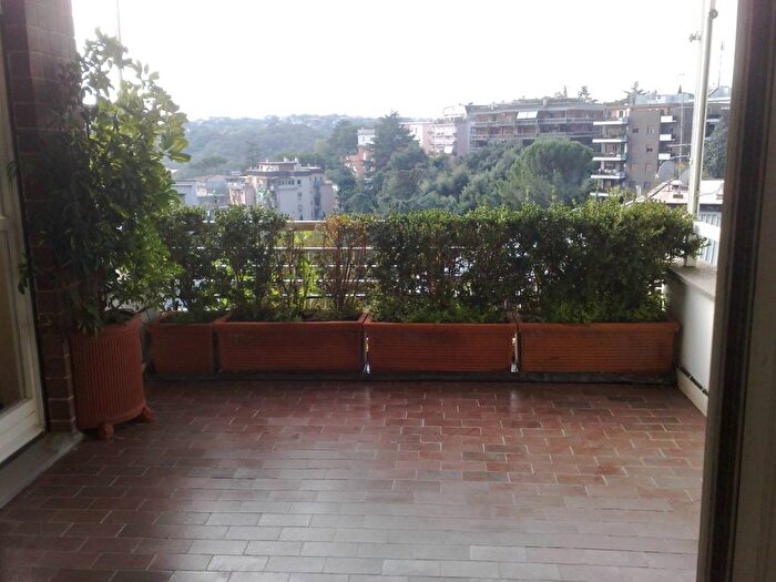 Appartamento quadrilocale in affitto in Via Cassia, Cassia San Godenzo, Roma
