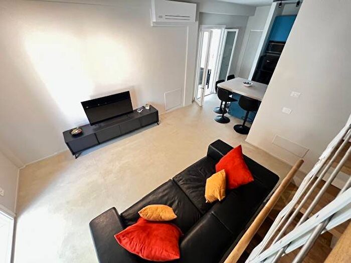 Appartamento trilocale in affitto in Viale Giovanni Amendola, Paese, Riccione