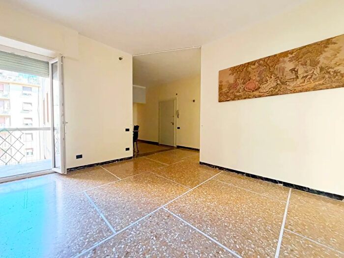 Appartamento trilocale in vendita in Firenze