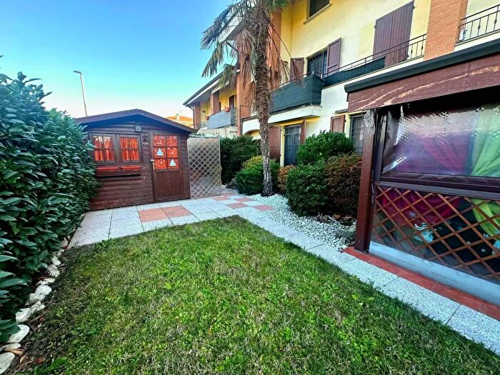 Appartamento trilocale in vendita in Via Chiesa, San Giorgio Di Piano