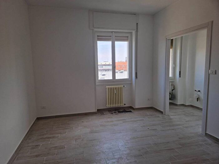 Appartamento trilocale in affitto in Via Generale Giuseppe Govone, Ghisolfa Mac Mahon, Milano