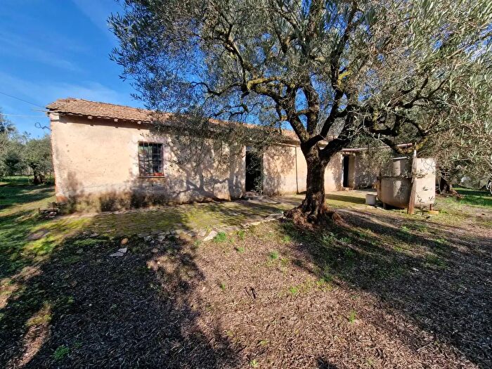 Casa in vendita in Via Giulio Secondo, Cisterna Di Latina