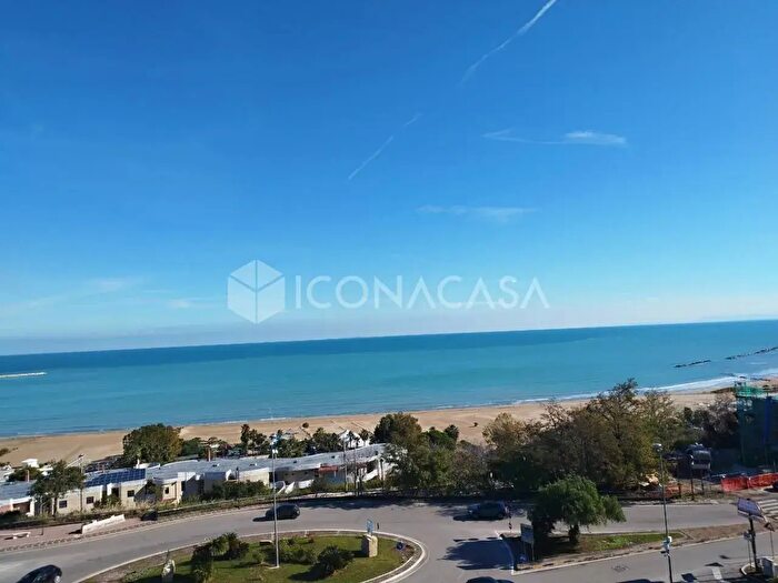 Appartamento quadrilocale in vendita in Via Isole Baleari SNC, Termoli