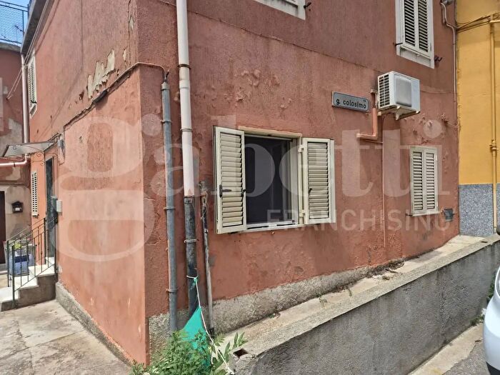 Appartamento quadrilocale in vendita in Via Gaspare Colosimo, Catanzaro