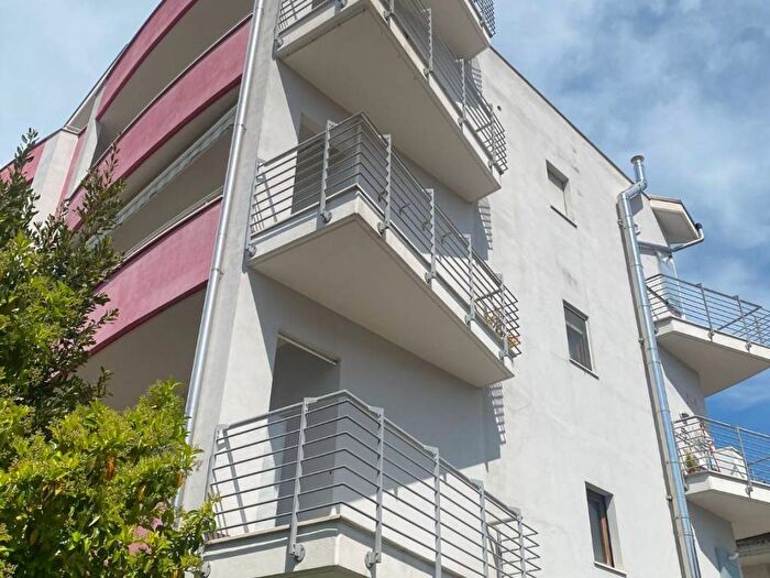Appartamento trilocale in affitto in Via Euclide, Sambuceto, San Giovanni Teatino