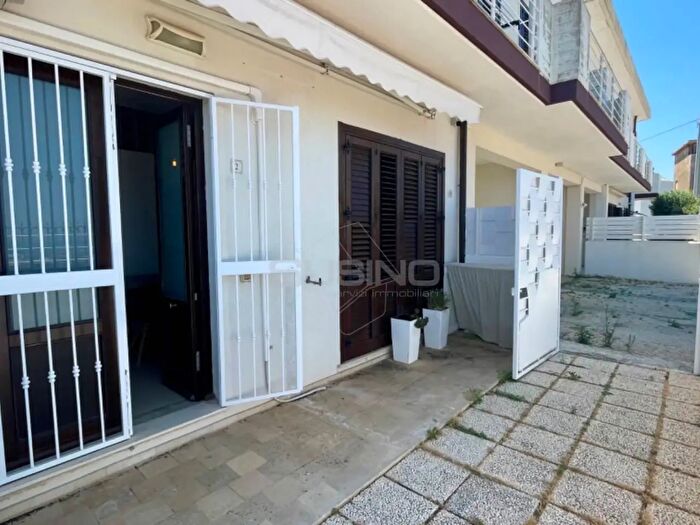 Appartamento trilocale in affitto in Via Sommatino, Siracusa