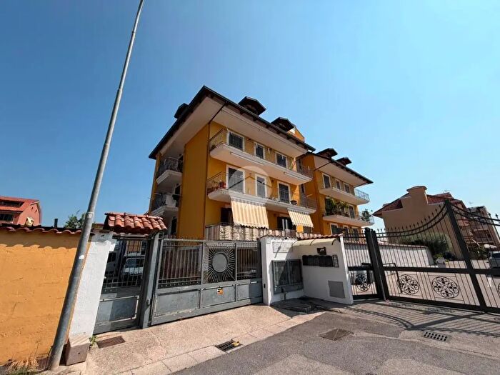 Appartamento trilocale in vendita in Via Vicinale Casa d'Agostino, Giugliano In Campania