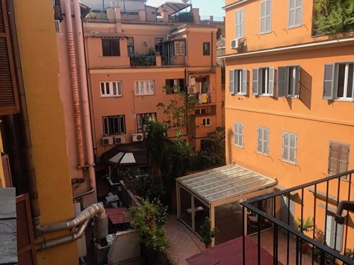 Appartamento bilocale in affitto in Spagna, Roma