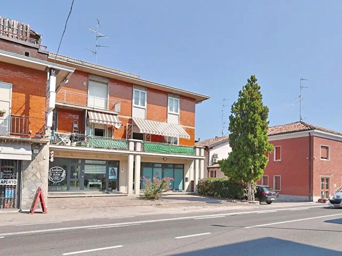 Appartamento quadrilocale in vendita in Via Giordano Bruno, Reggio nell'Emilia