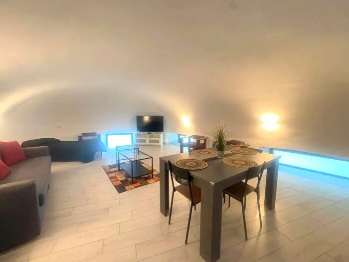 Appartamento con 6 locali in vendita in Catania