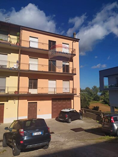 Appartamento con 18 locali in vendita in Via degli Oleandri, Roggiano Gravina