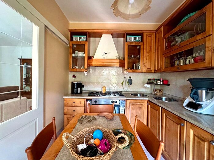 Case in Vendita e in Affitto - 3