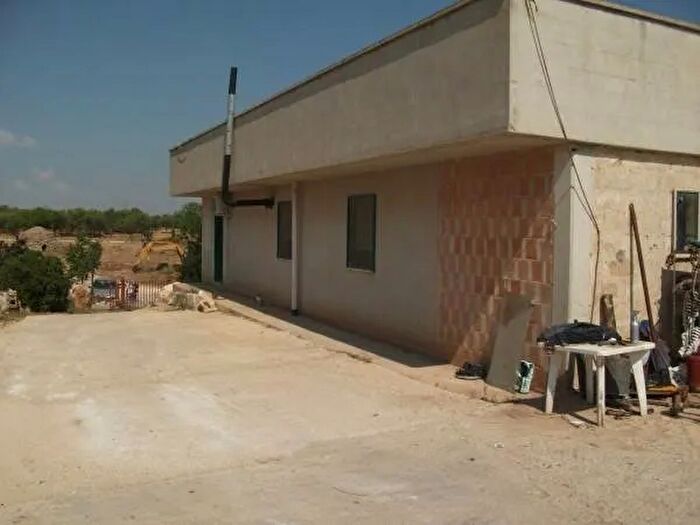 Casa con 5 locali in vendita in Indirizzo Via Vecchia Gioia, Acquaviva Delle Fonti