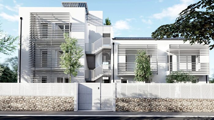 Appartamento trilocale in vendita in Via Fornaci, Peschiera Del Garda