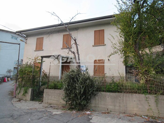 Casa trilocale in vendita in Via Romualdo Montagna Cosenza, Cosenza