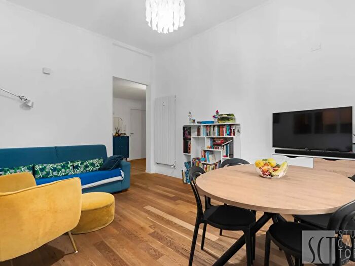 Appartamento trilocale in vendita in Corso Luigi Manusardi, Milano