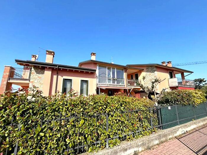 Appartamento quadrilocale in vendita in Via Provvinciale Sud, Buttapietra